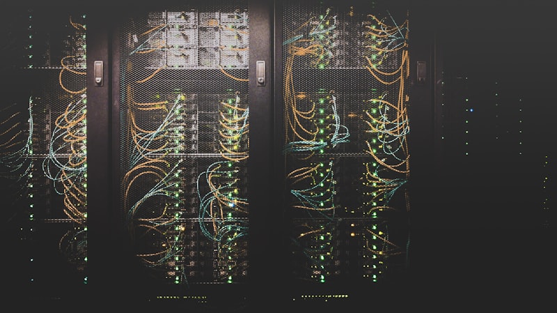 Recupero dati professionale da hard disk SSD e RAID per aziende